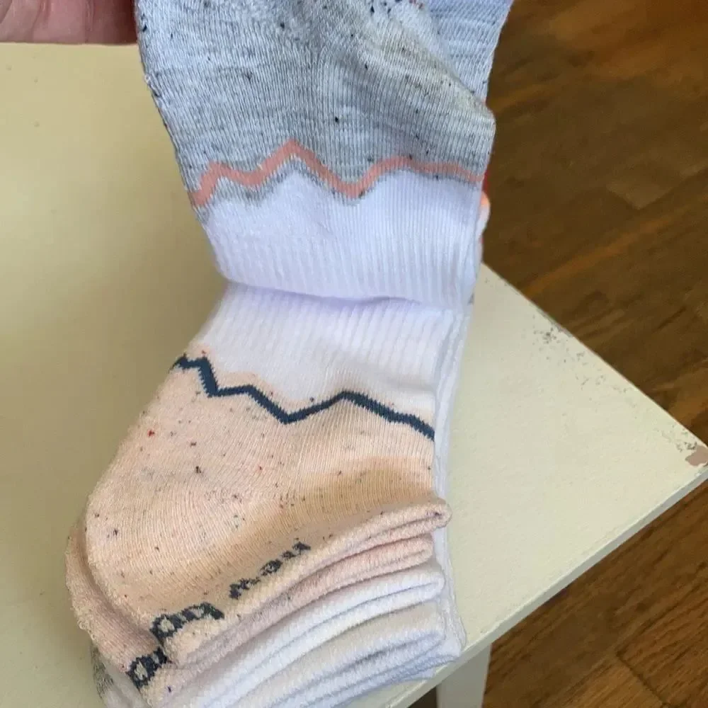New Balance Ladies Trail Cushion Socks 6 pair